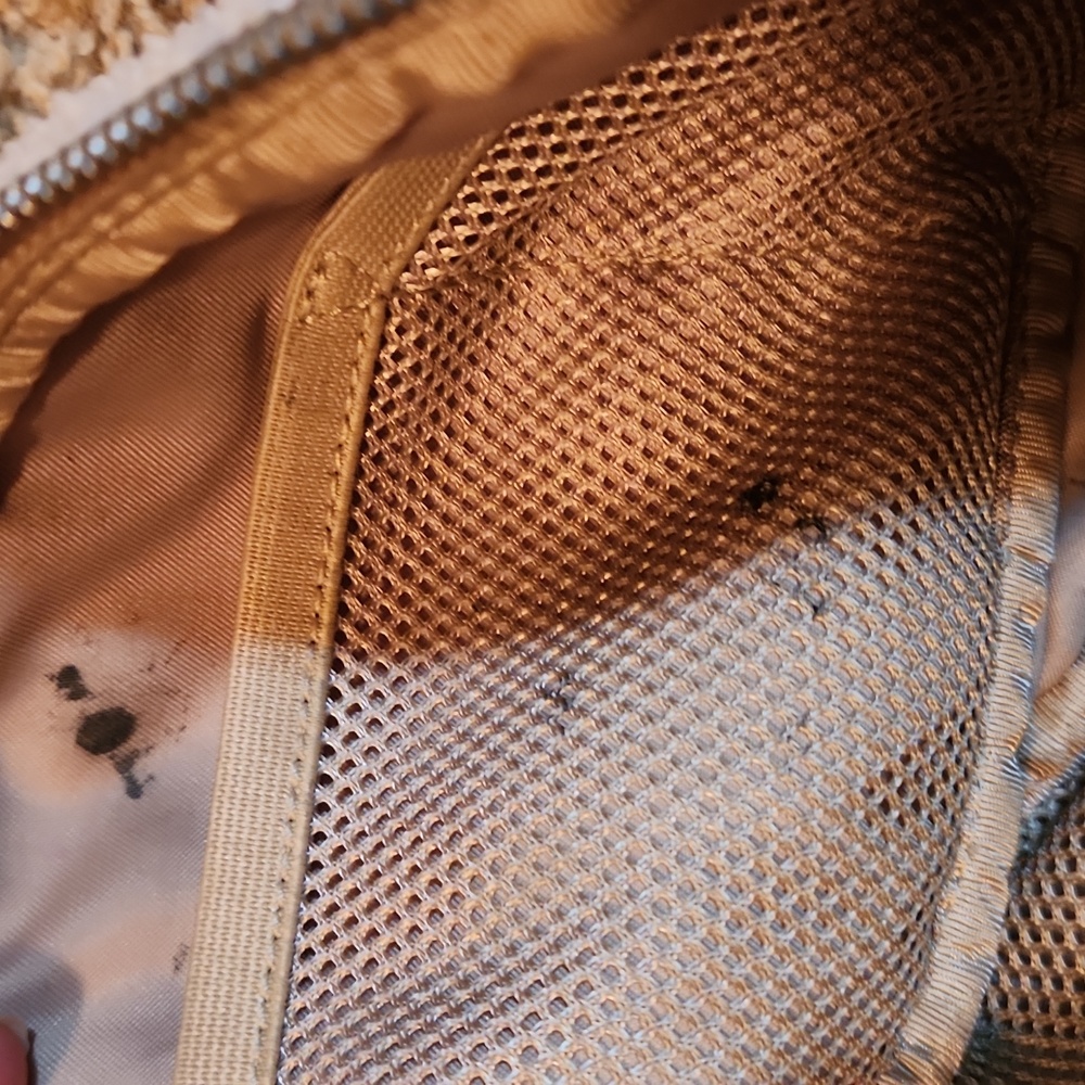 Lululemon Athletica Tan Sherpa Belt Bag - Picture 7 of 11